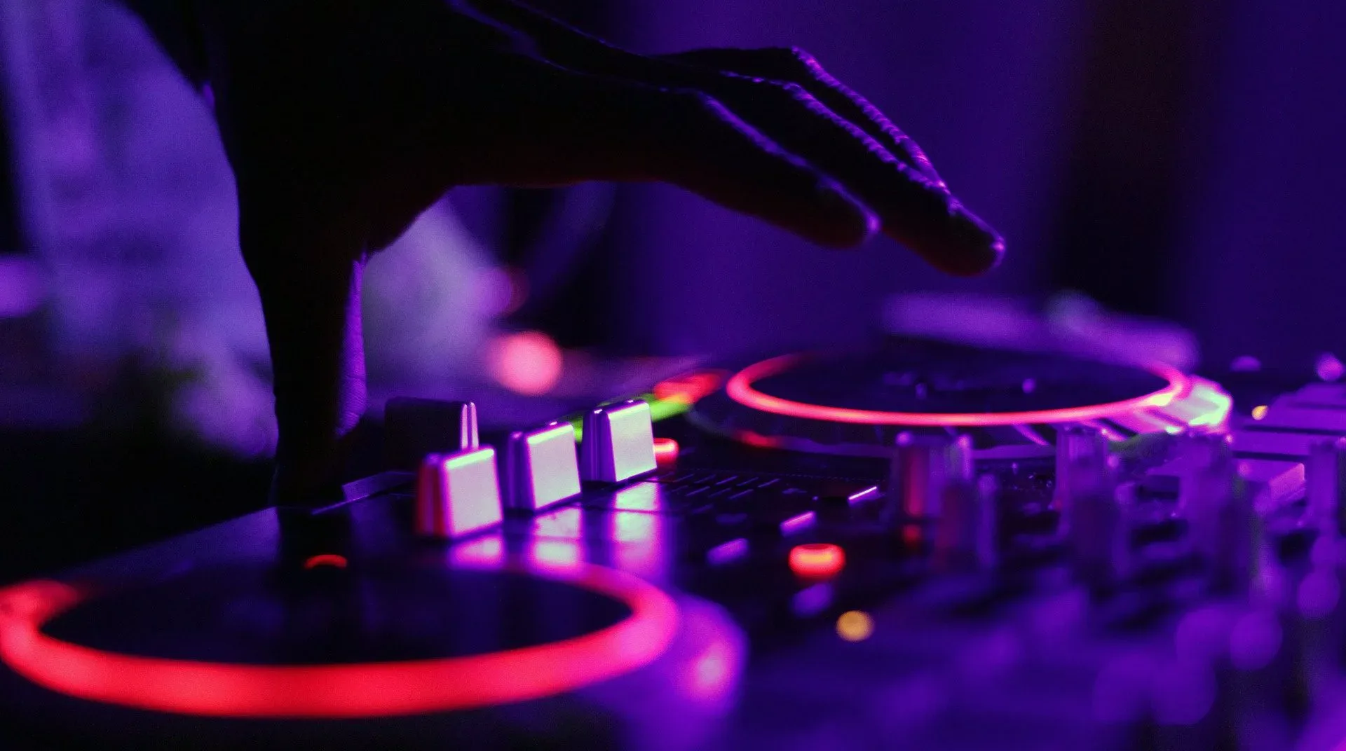 Big Talk Entertainment, dj & music in Hout Bay — photo 2