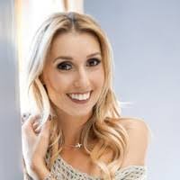 Desre Sill Make up Artist, hair & makeup in Nelspruit — photo 2