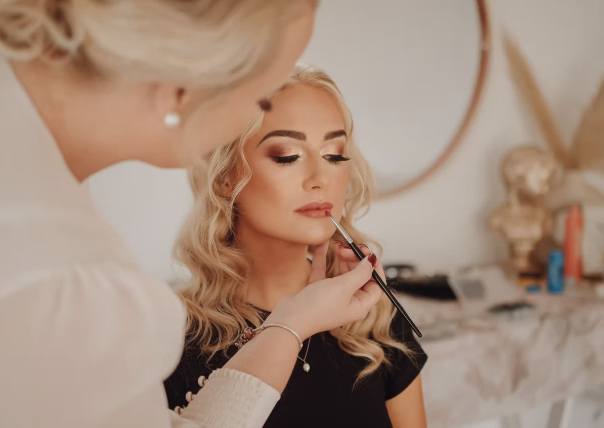 Surita Louw Makeup-Studio, hair & makeup in Gauteng