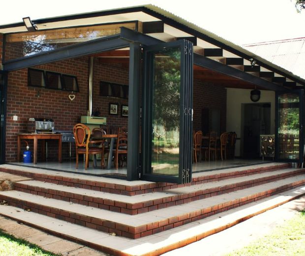 Carlsruhe, venue in Rayton — photo 3